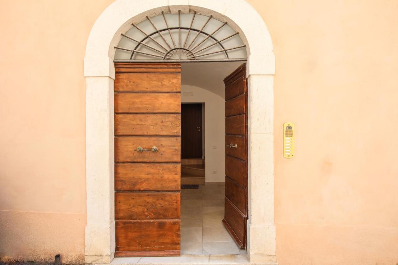 Al Maso In Centro B&B LʼAquila Exterior foto